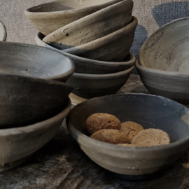 Authentiek Chinees aardewerken schaaltje (Dia 11 cm.)