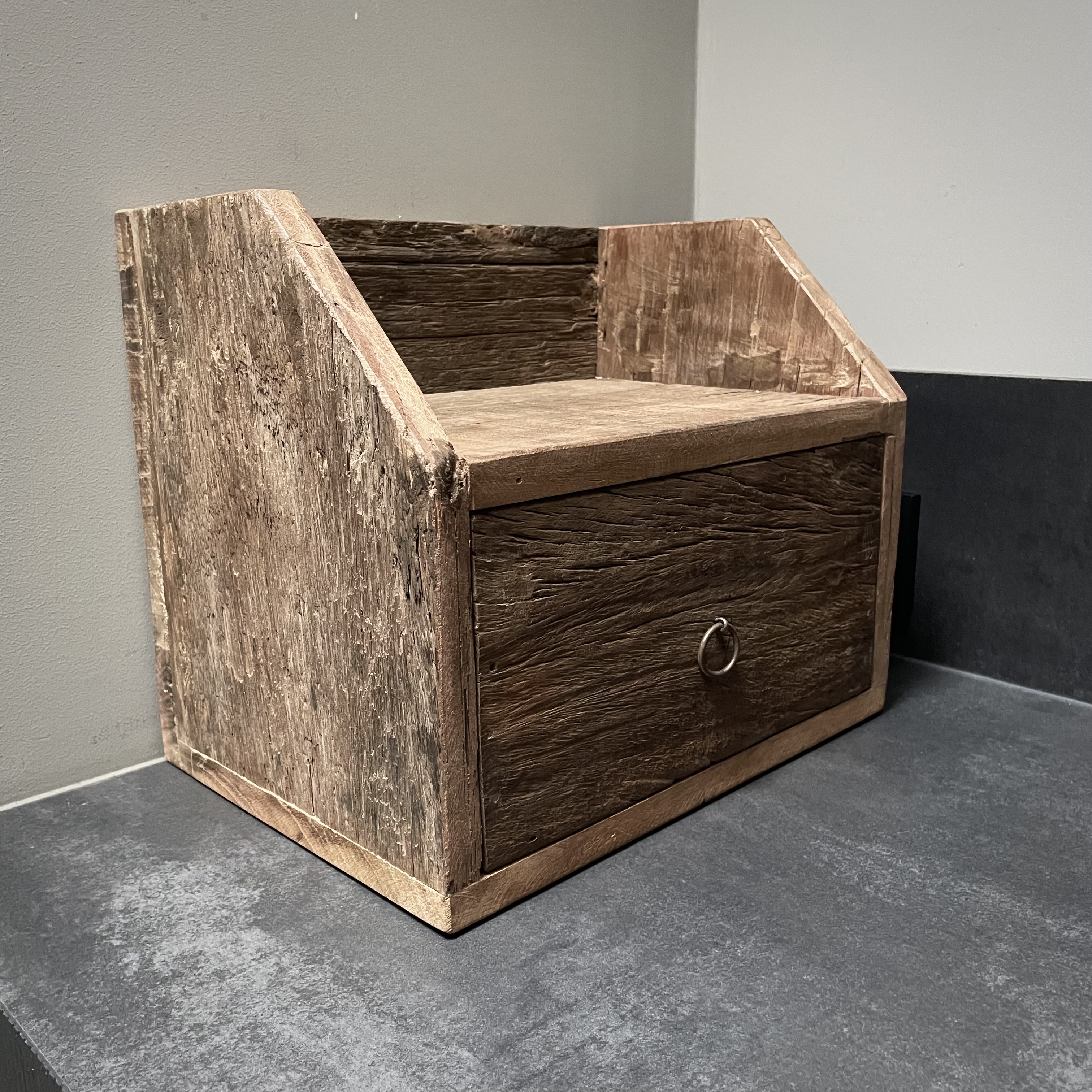 Zware gruttersbak/ coffeetray (Br 35 cm)
