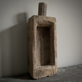 Oude houten trog  (L 45 cm)