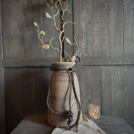 Oude Nepalese pot 137 (H 34 cm)