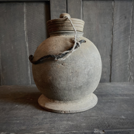 Oude Nepalese pot 136 (H 24 cm)