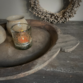 Oude verweerde  Chapati schaal 'Nr 85' ( L 50,5 cm)