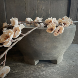 Massief houten trog/ bowl op voet. ( Dia 30 cm.)