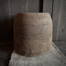Oude Nepalese pot P (H 20,5 cm)