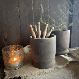 Houten pot/ beker op voet 'Luksa'