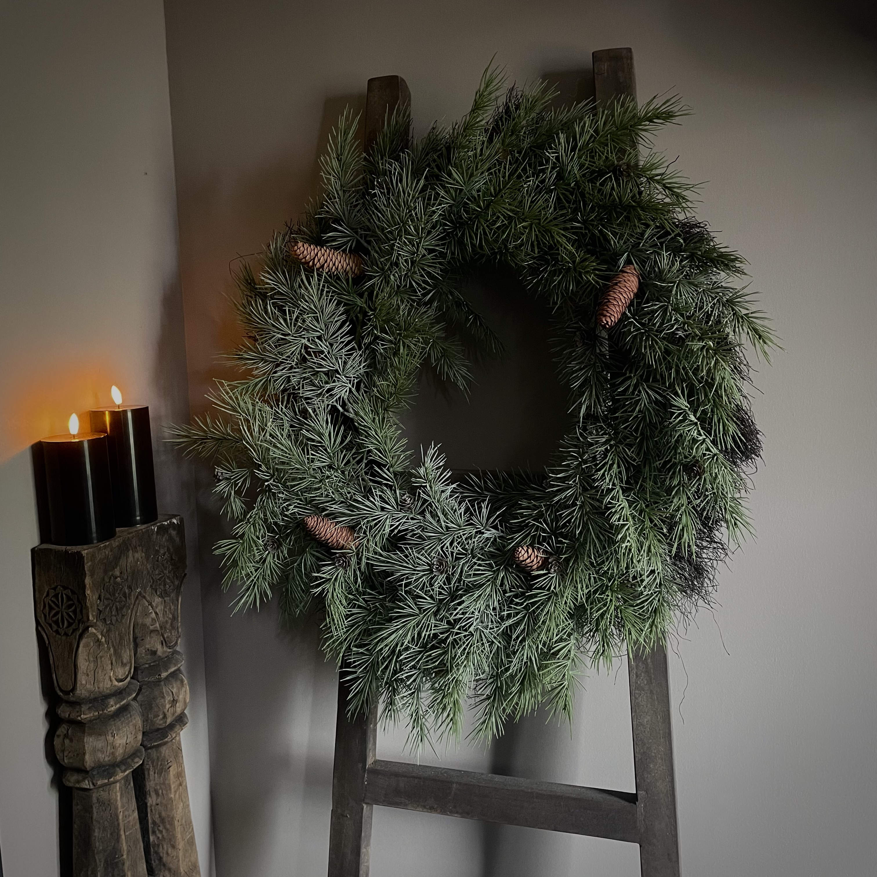 Ceder 'kunst' krans  XL (Ø 75 cm)