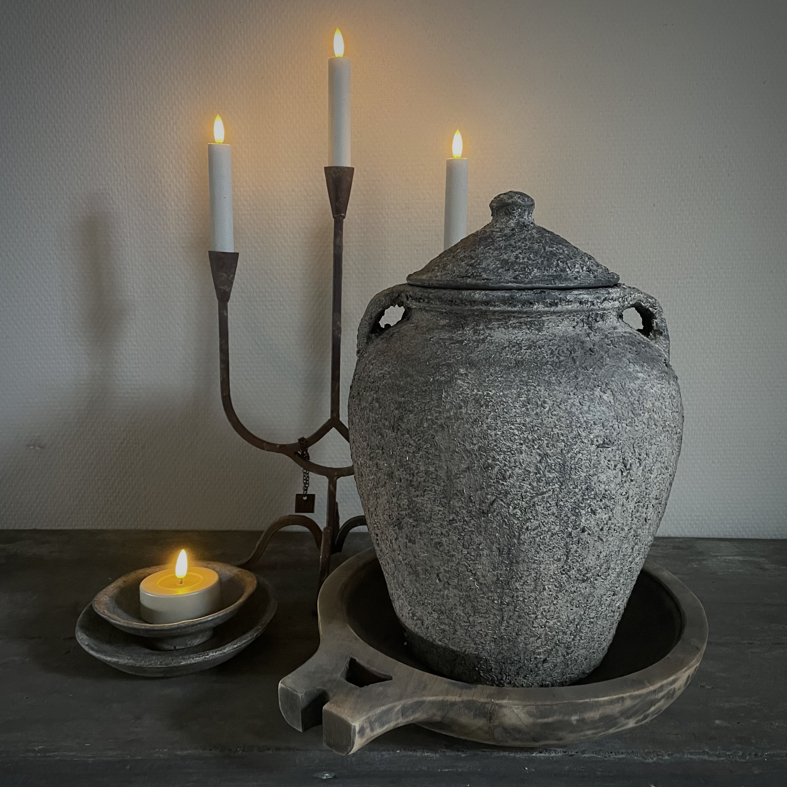 Prachtige kruik/ vaas met deksel (H 36 cm)