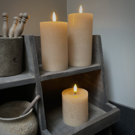 LED wax stompkaars 3D vlam bruin M ( H 12 cm)