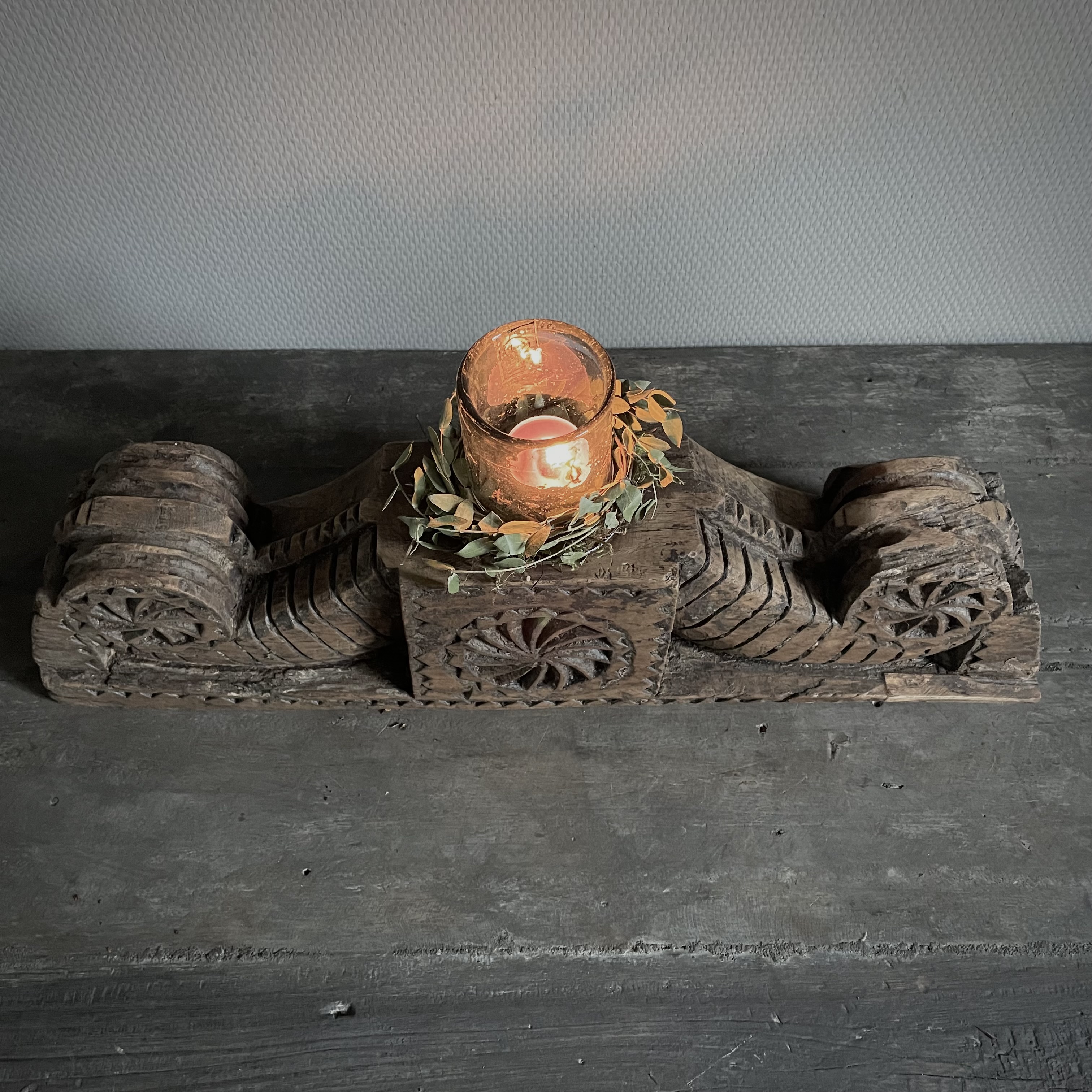 Oud ornament NR 45 ( L 55,5 cm.)