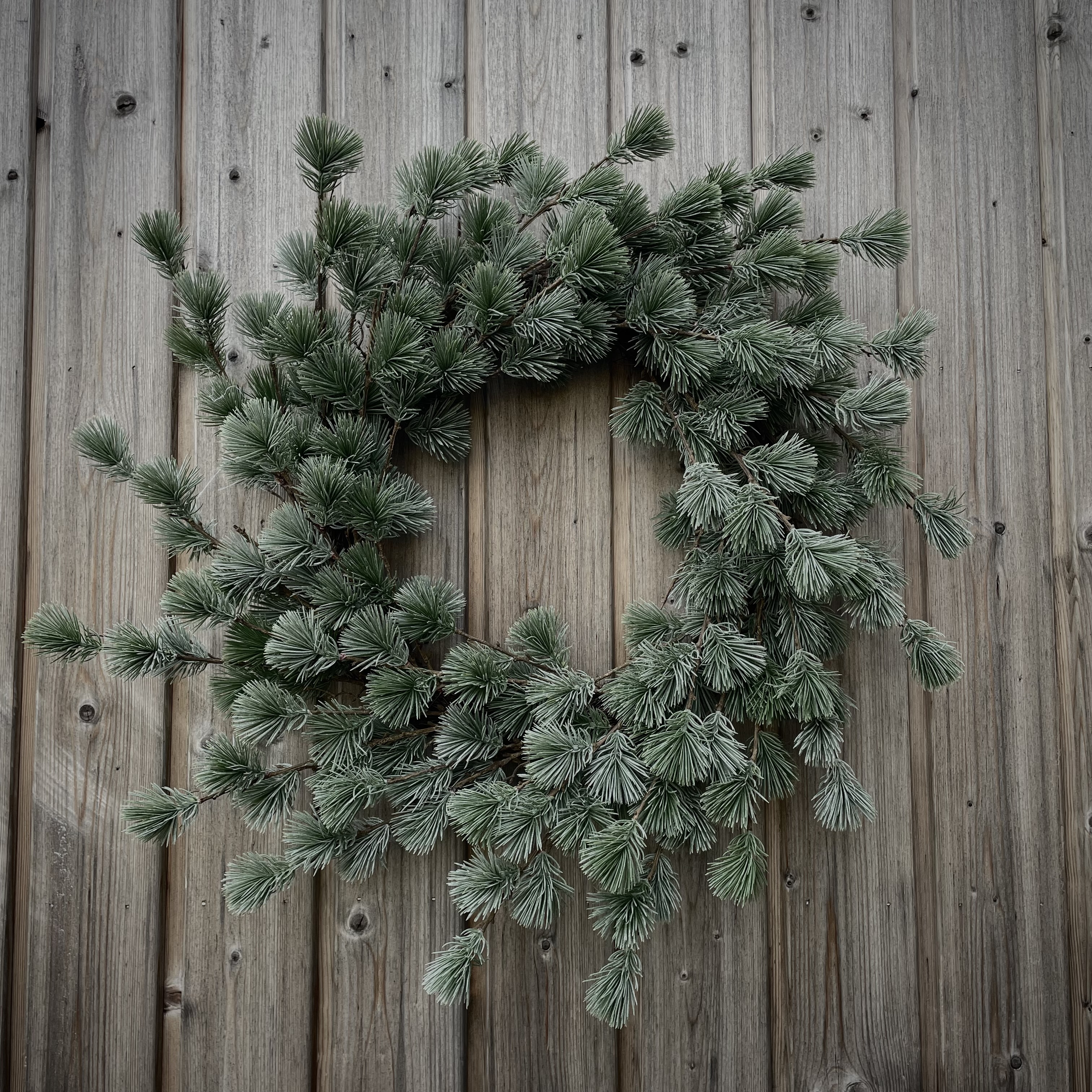 Larix 'kunst' krans  XL (Ø 60 cm)