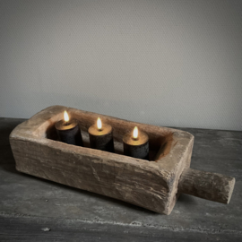 Oude houten trog  (L 45 cm)