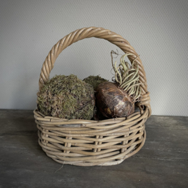 Rattan hengsel mand  (H 25 cm..)