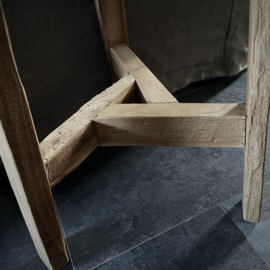 Houten kruk  (H 45,5 cm)