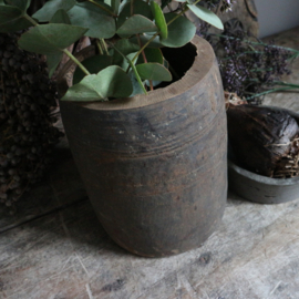 Oude Nepalese pot (H 20 cm)