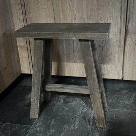 Houten kruk 'Luksa' (Br 40,5 cm)