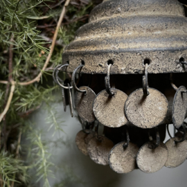 Metalen klos 'muntjes' (H 17 cm)