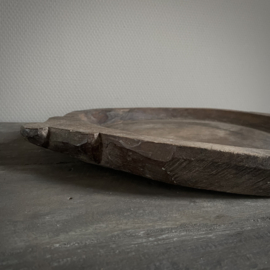 Oude verweerde  Chapati schaal 'Nr 86' ( L 48,5 cm)