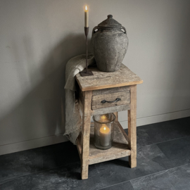 Houten kast met lade (H 75 cm)