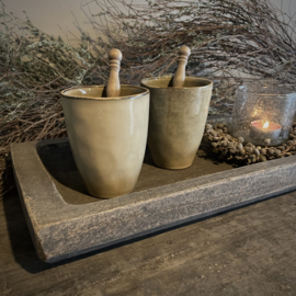 Langwerpige houten schaal (L 41 cm)