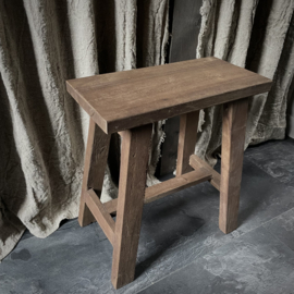 Houten kruk (Br 40 cm)