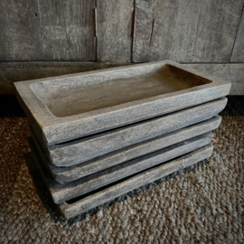 Langwerpige houten schaal (L 41 cm)