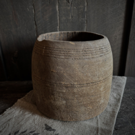 Oude Nepalese pot K (H 17 cm)