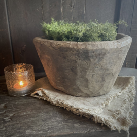 Oude vijzel ( Dia 28 cm)