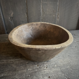 Oud houten schaaltje 2 ( Dia 21 cm)