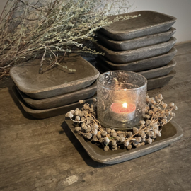 Houten vierkant schaaltje. (15 x 15 cm.)