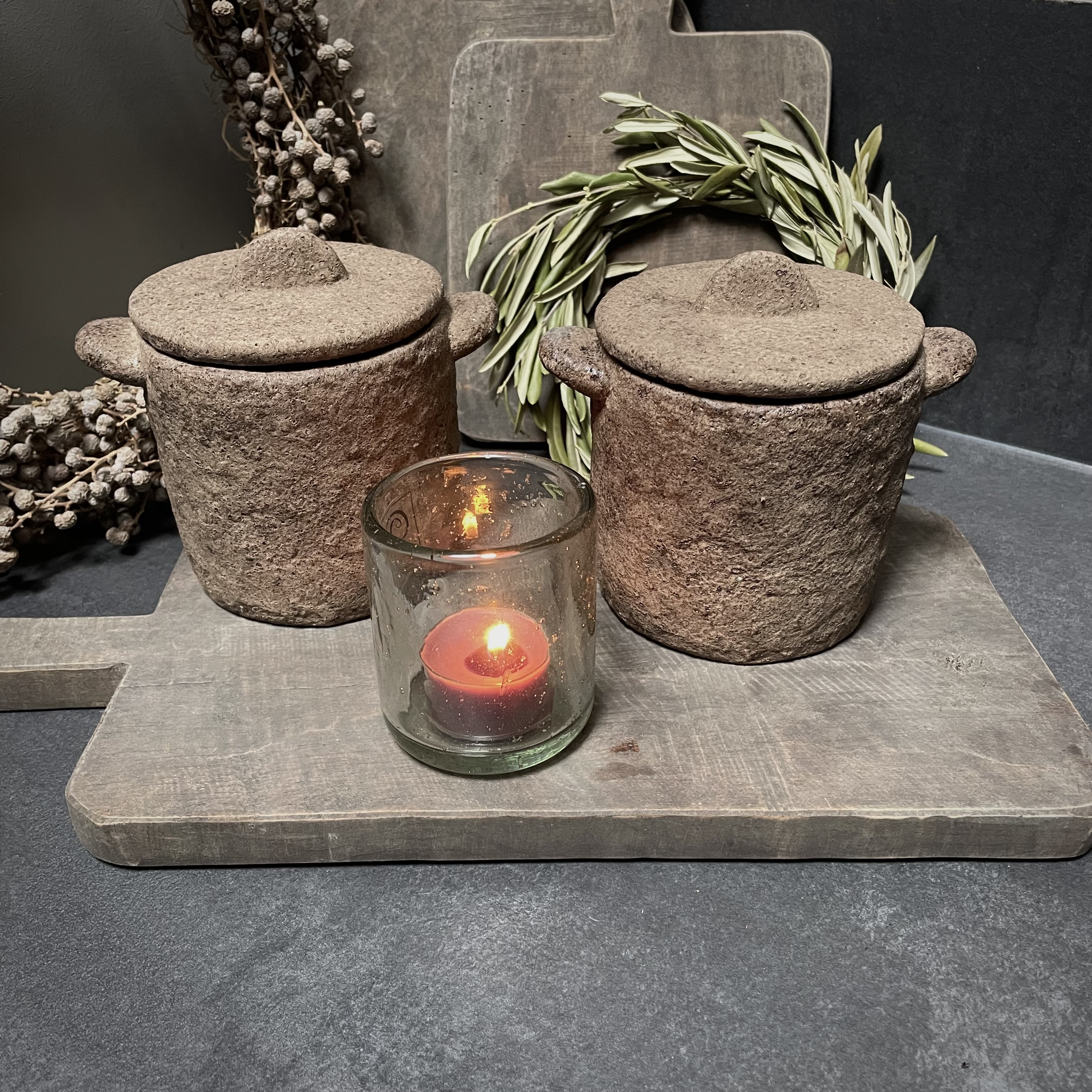 Aardewerken pot met deksel (H 12,5 cm)