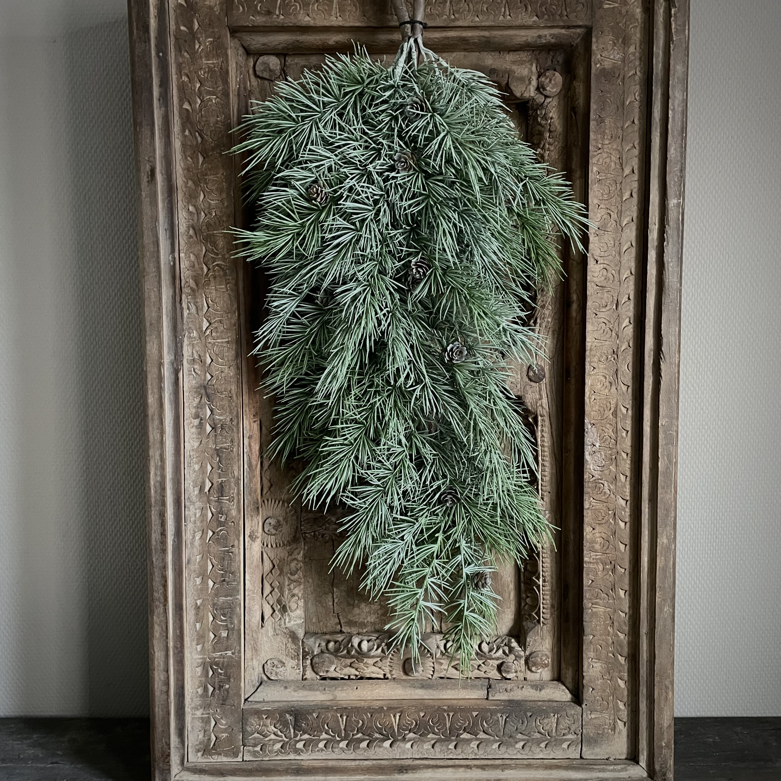 Ceder 'kunst' toef  (L 75 cm)