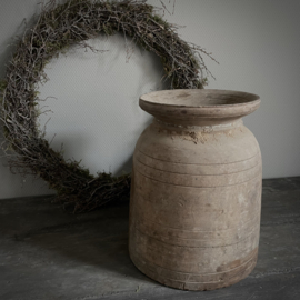 Oude Nepalese pot  NR130 (H 32 cm)