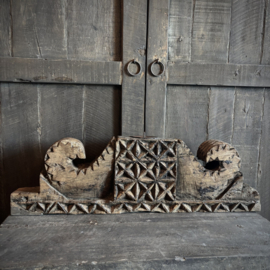 Oud ornament ( L 61 cm.)