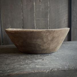 Oud houten schaaltje 9 ( Dia 22 cm)