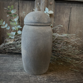 Houten pot met deksel (H 24,5cm.)