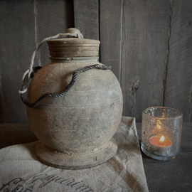Oude Nepalese pot 136 (H 24 cm)