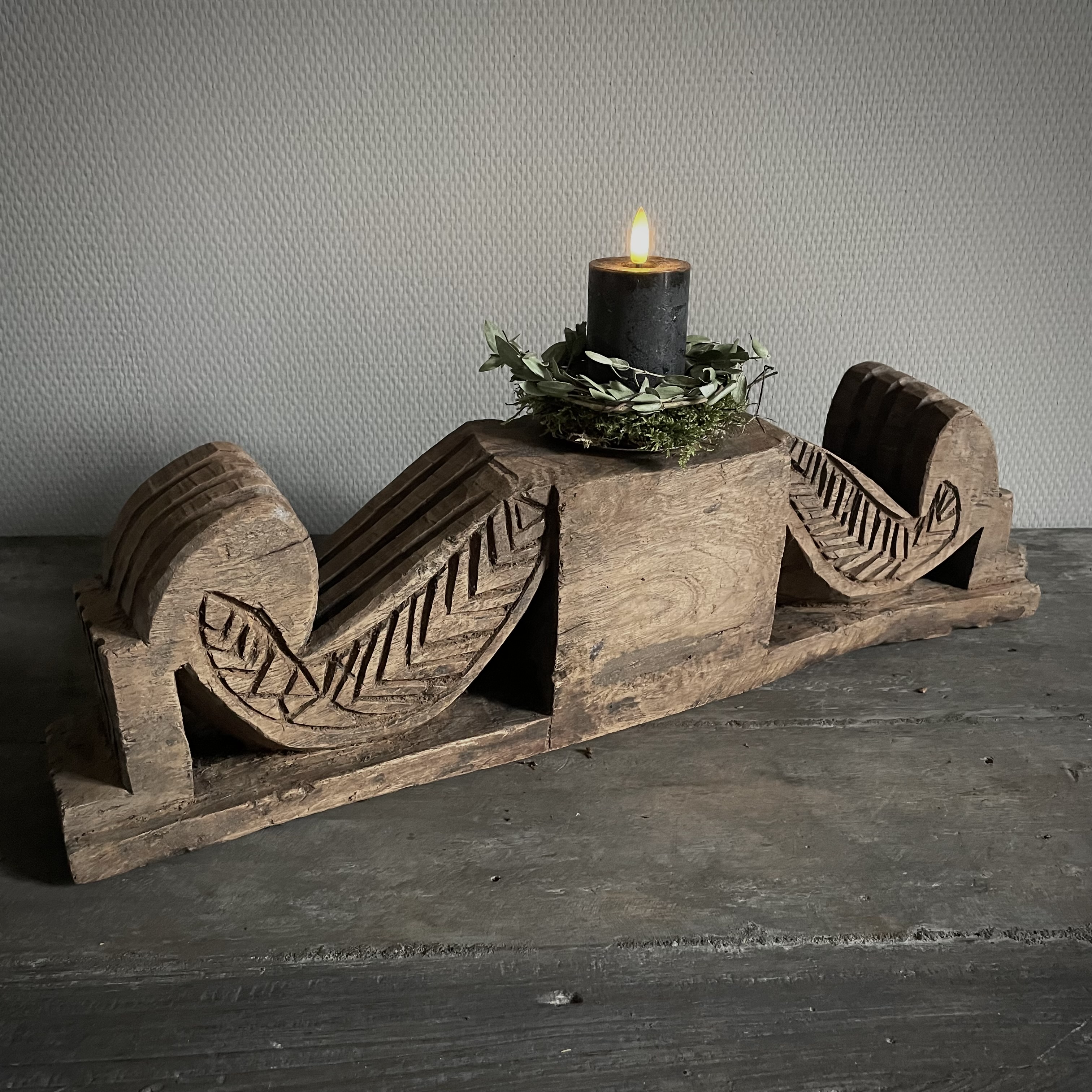 Oud ornament NR 44 ( L 56 cm.)