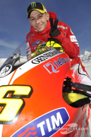 1;12<>DUCATI GP11 - MotoGP 2011  Rossi #46 + Intro.