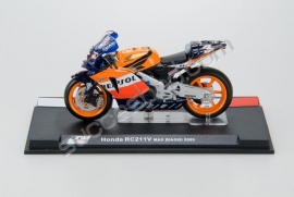 1;24<>HONDA RC 211V     MotoGP 2005  Max Biaggi #3