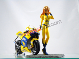 1;12<>FIGURINE  "CAMEL" GRID/PADDOCK GIRL   MotoGP (Tobacco)  art
