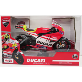 1;18<>DUCATI DESMO GP11 - MotoGP 2011 Valentino Rossi #46 + Intro