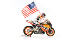 1;12<> SET - HONDA RC211V + Figurine + Flag - MotoGP2006  Nicky Hayden .mc 122061169