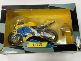 1;12<>HONDA RC 211V   MotoGP 2004  Max Biaggi #3