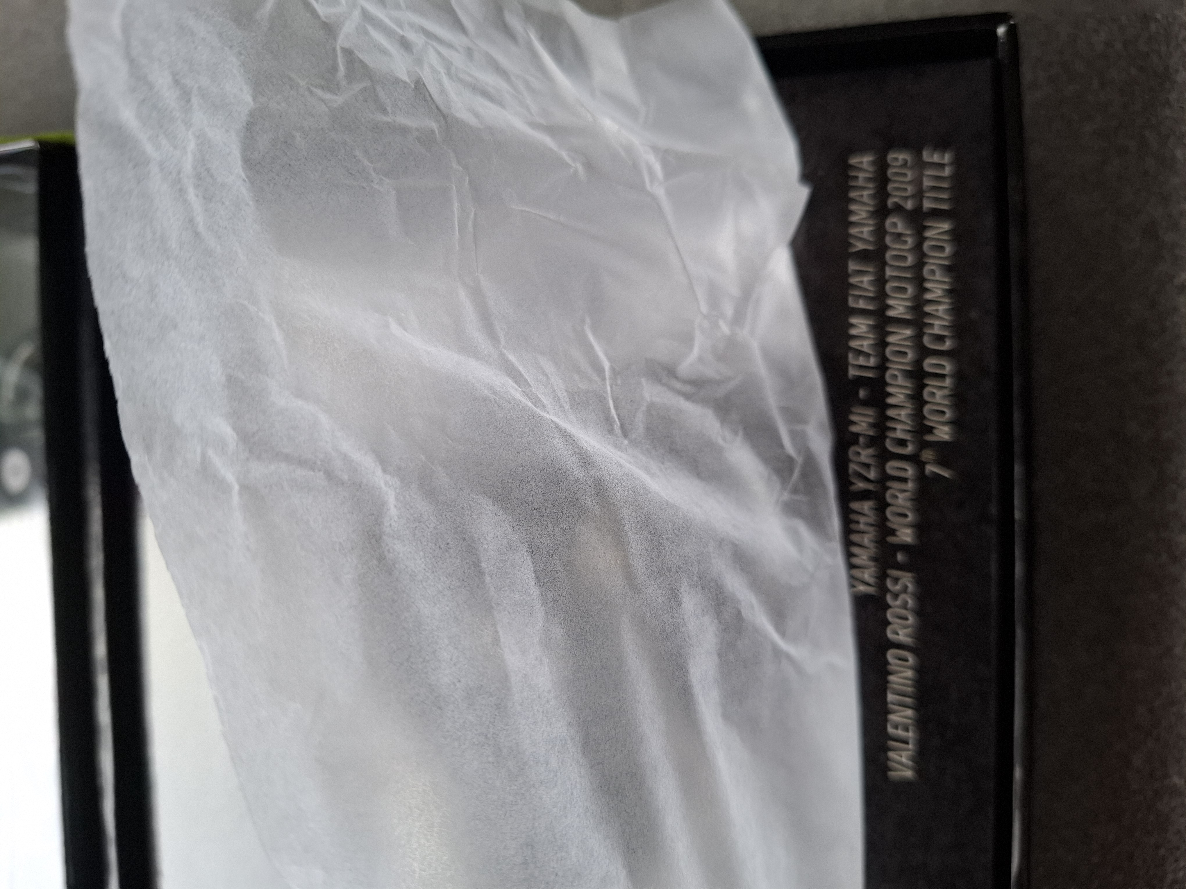 1;12<>YAMAHA YZR-M1  MotoGP2009 "DIRTY" Rossi #46. mc122093246