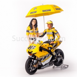 1;12<>SET - YAMAHA YZR-M1 + 2 pcs FIGURINES . MotoGP 2005. ROSSI #46 + GRID GIRL.