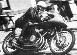 1;12<>MV AGUSTA 500cc. 4 cil.   GP 1956  John Surtees #62