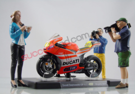 1;18<>SET - MotoGP 2011 -  #46.DUCATI GP 11 + 3 Figurines   set #145