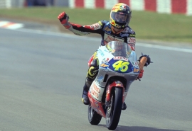 1;12<> APRILIA 125 cc     GP 1997  Team Nastro Azzuro. #46  Rossi.  mc122970046