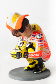 1;12<>BIG HEAD (1:8)- Valentino Rossi  -  "CROUCHED POSITION" -  MotoGP 2011