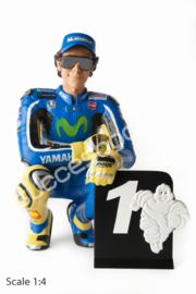 1;04<>Valentino Rossi -  "BIKE-VICTORY-LANE" -  MotoGP  2016 - Scale 1/4